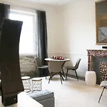 Via Roma 119 * Специя